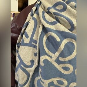 Blue and Cream Patterned Scarf